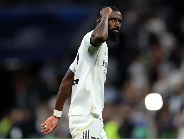 华体会登录-1年3次受伤！皇马33岁悍将重返巅峰：防死哈兰德 再当核心|吕迪格|曼城|欧冠|埃尔林-哈兰德|皇家马德里_新浪体育_新浪新闻