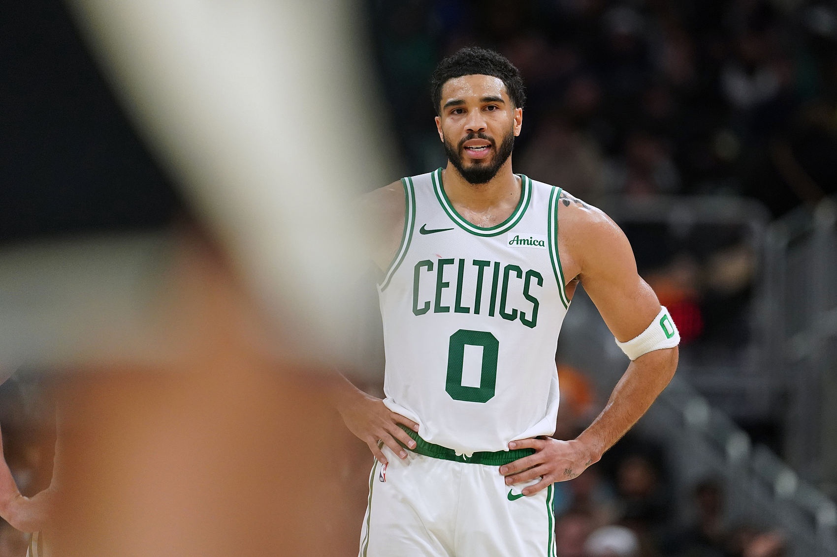 体育预测-手感冰凉！塔图姆上半场11投2中&amp;三分5中0 得到10分9板4助1断1帽