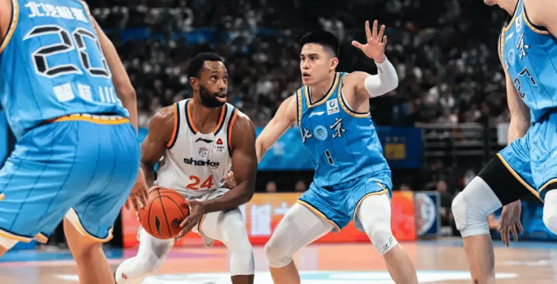 hth最新入口-媒体人：北京阵容看似奢华，实则没有一个进攻强点带动球队